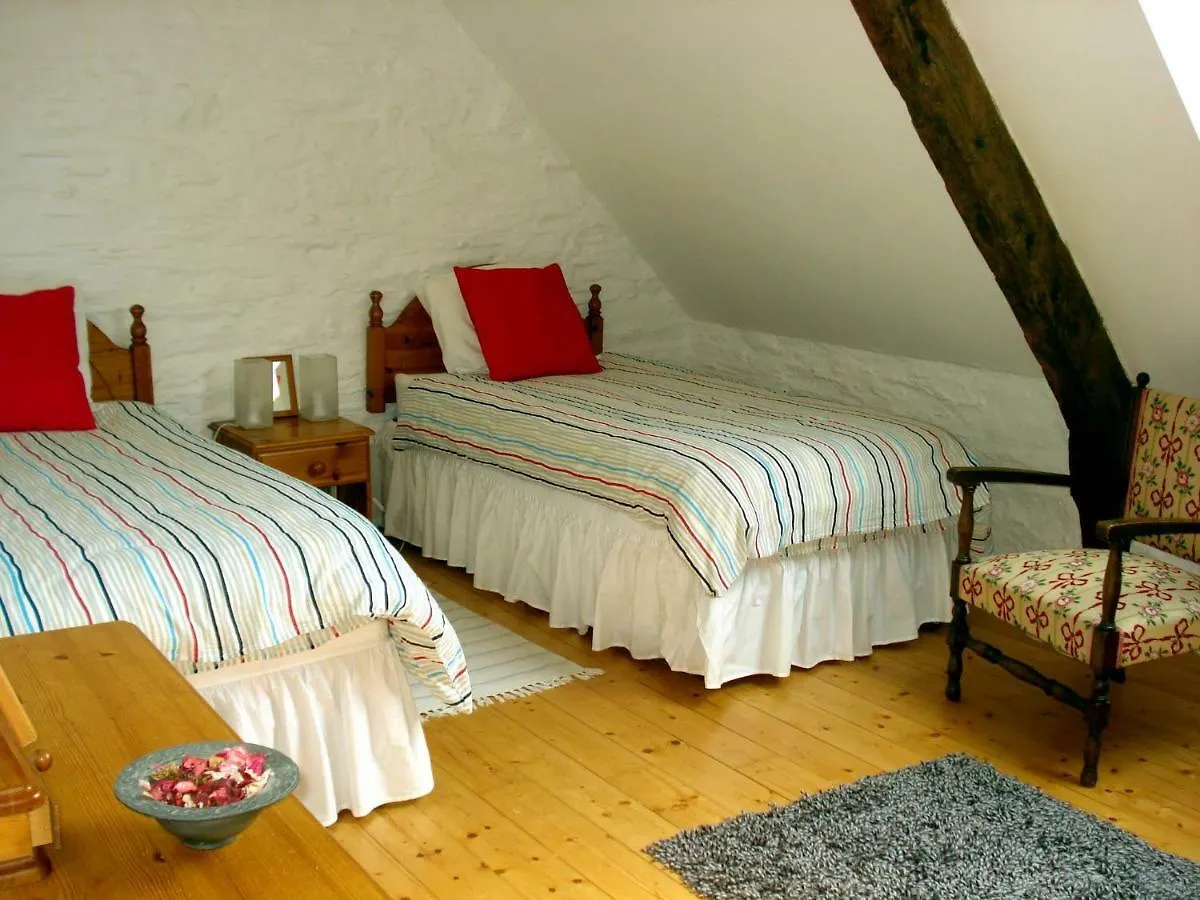 Rainbow Cottage, Le Petit Poubreu Ruffiac  0*, Ruffiac (Morbihan) France